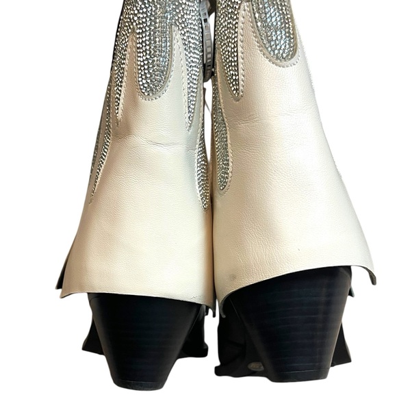 Gianni Bini CONLEYTWO Western Rhinestone Flame Foldover Boots - Picture 10 of 14